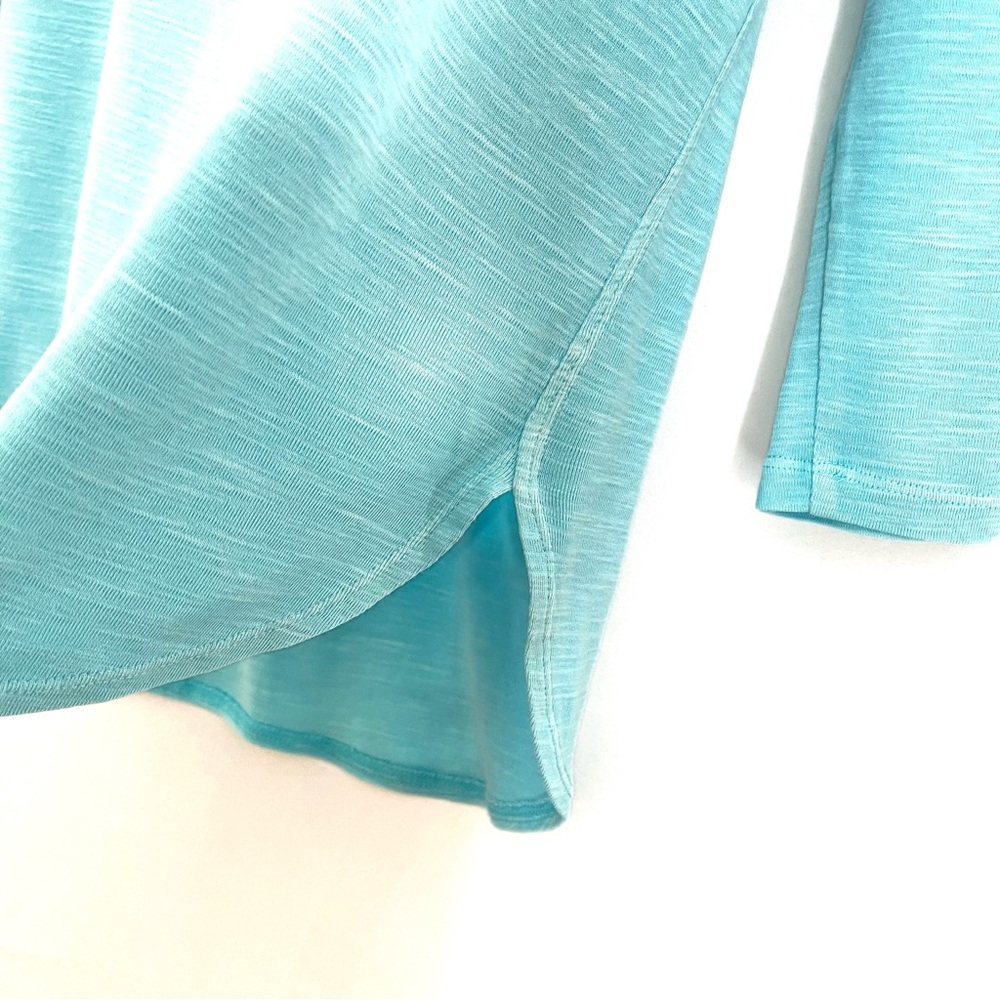 Tommy Bahama 3/4 Sleeve Scoop Neck Top M - Picture 7 of 7